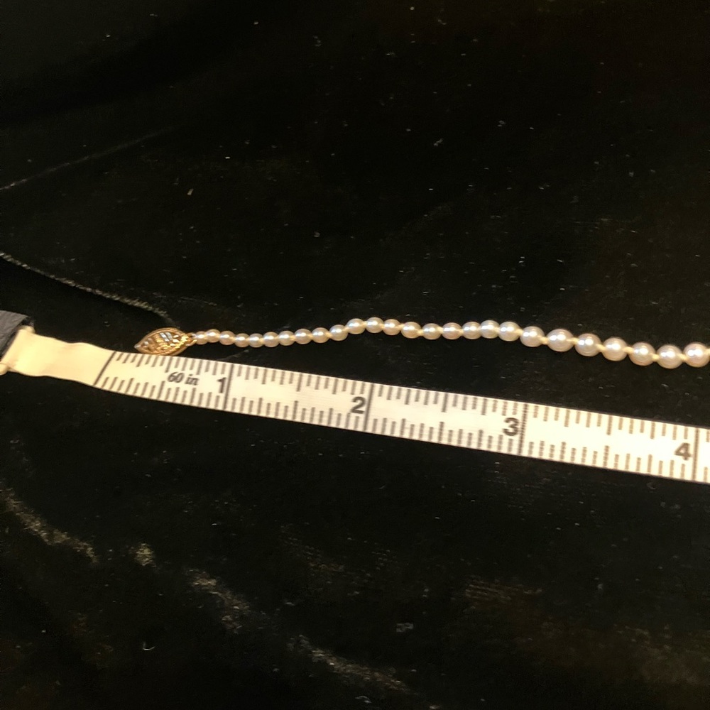 14 K CLASP AUTHENTIC CULTURED PEARL NECKLACE 18” long. - Picture 16 of 17